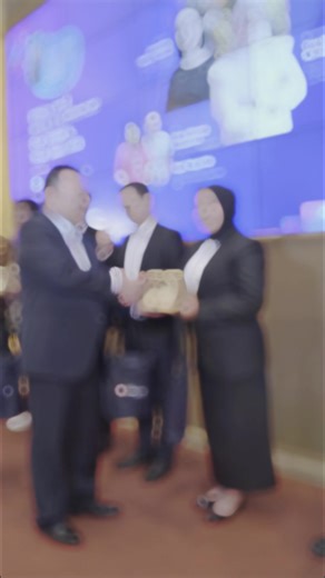 13 reactions | Sinar Mas bersama pilar-pilar usahanya kembali...