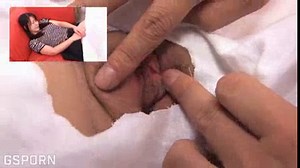 Jeu de léchage de chatte japonais avec des milfs et des chaudes