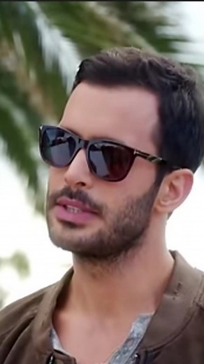 How do I look to you? I love this movie Bariş ❤️ Elçin ❤️ ❤️ MUTLULUK ZAMANI ADA & MERT ❤️ @arducbrs @elcinsangu #MutlulukZamani #Ada #Mert #BarişArduç #ElçinSangu #ElBar #ÖmerDefne #DefneÖmer #DefÖm #DefneTopal #ÖmerIplikçi #Mr.&Mrs.Iplikçi #TheBestCouple #TheBestTurkishSeries #KiralikAşk #LoveForRent #ElBarVar ❤️🥰🔥😍😘 #Nowandforever | Joylyn Mallari