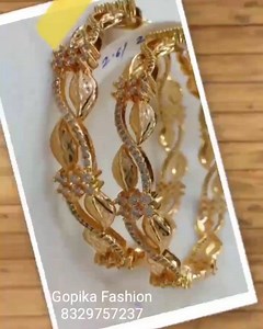#bangles #goldplatedjewelery #onegramgoldjewellary #jewellerygram #jewellerydesign #jewellerylover #artjewellery #jewelleryset #jewellerycollection #traditionalart #traditional #jewellery #weddingjewellery #indianjewellery #bridaljewellery #bridaljewellery #traditionaljewellery #imitationjewellery | Gopika Jewellery Sambhajinagar