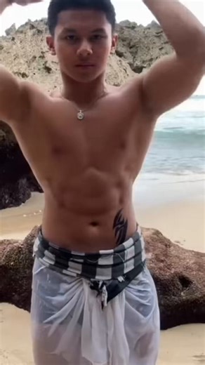 RT @baligooneddd: [repost] Denpasar D*ckhead Himbo