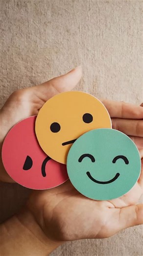 🥸Offering practical insights for developing emotional intelligence, Psychologist Daniel Goleman and @raghujoel unpack skills like mindful self-awareness, self-management, and empathy. Mindrolling is brought to you by @reunion.experience Reunion is offering $250 off any stay to the Love, Serve, Remember community. In this episode, Daniel and Raghu reflect on: * Daniel’s first introduction to the concept of emotional intelligence and its lifelong impact * 4 core elements of emotional intelligence