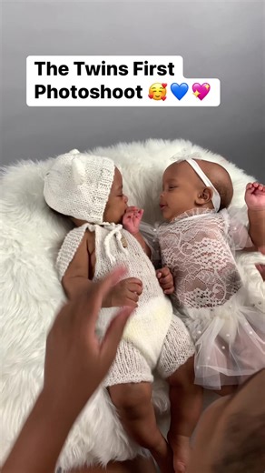 194K views · 3K reactions | The Twins First Photoshoot 殺 #twins #twinlove #twinning #twinbabies #twiceasnice #fraternaltwins #twinthing #friendsforever #thecarterlinktwins #thecarterlink | The Carter Link | Facebook