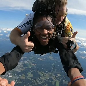 ☀️ Pure joy, total freedom, and the ultimate adrenaline rush! 🪂✨ Book a jump now and feel the excitement for yourself! 🎥👇 #SkydivingJoy #FreefallSmiles #PureAdrenaline #SkydiveCrossKeys | Skydive Cross Keys