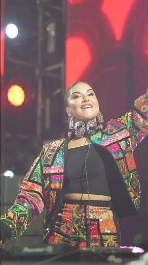 Sunny Leone LIVE DJ Night | Electrifying Party Vibes & Crowd Madness