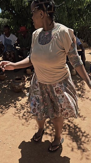 🎉 Join me later for my birthday celebration & Seriti Listening Session! 📍 At Nine Eatery Cocktail Bar,Ext 9,Plot No.2548 🗓️ 28 Oct | ⏰ 5PM–8PM 🥂 Let’s celebrate life, love, and light together! 💕 | Nicole Martinez BW