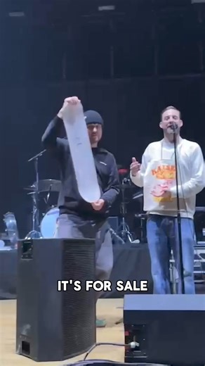 Kaiser Chiefs on Reels