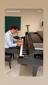 Yamaha Pianos on Reels