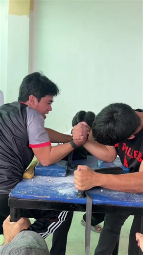 Master Arm Wrestling Techniques for Competitive Success