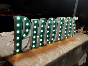 [Hot Item] LED Bulb Letters Sign Free Standing Bulb Letter Advertising Signs