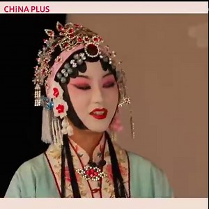 Peking Opera star Guo Xiaojing and a CGTN host demonstrate a typical Peking Opera greeting when a gentleman meets a lady for the first time. Try it with your friends and colleagues and see what response you get.#Heritage Watch the full Peking Opera episode of #Inheritors here: https://youtu.be/sfZw8-aQFfw | China Plus Culture