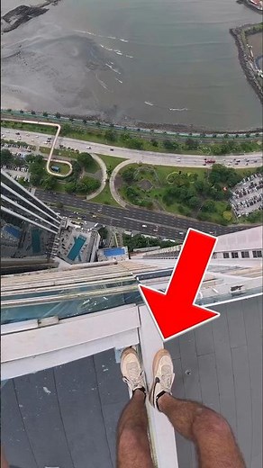 De Spannendste Sprong Ooit! 🪂😱