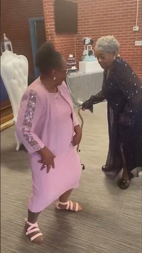 Granny getting it in 👩‍🦳👵
