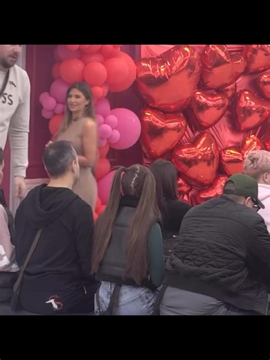 Janjus komentira ljubavni klip sa Aneli!! #Elita9 #Elita9Srbija #SvadjaNaMax #DramaTrojka #RealityHaos #KoJeUPravu #SveJeShow #SarkazamMode #TikTokDrama#fyp #zadruga__official #tvpink #zadruga #rijality #elita #elita9 #aneli #janjuselita