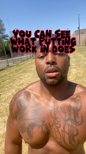 SICKLECELLGOD WHY DO YOU WORKOUT SO MUCH?🧐🤔🧐 I’ve never hated my body…I’ve just always wanted the best functioning body possible…So in that case I know that I have to apply constant pressure to be able to achieve that💯💪🏽🫡 CANT NOTHING STOP THE “GRIND”…BUT…THE GRIND🫡 #legraises #kneeraises #calisthenics #sicklecellgod #bodyweight abs #ab #abs ##back #backworkout #pull #push #explosive #gains #fitfam #transformation #fit #barstarzz #yank #fitnessmotivation #shredding #cuttinup #workoutmoti