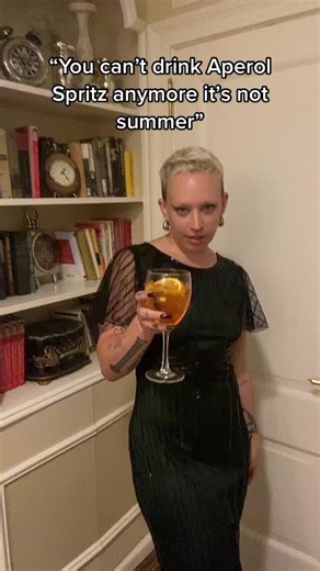 The Ultimate Spritz Girl: Aperol Spritz Obsession