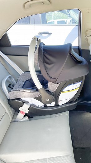 Name something parents love more than an easy car seat install... We’ll wait. That’s exactly what you get with the Britax Willow SC! A quick, easy, and TIGHT install! BabyCubby.com #BabyCubby #Britax #BritaxWillowSC #WillowSC #InfantCarSeat | The Baby Cubby