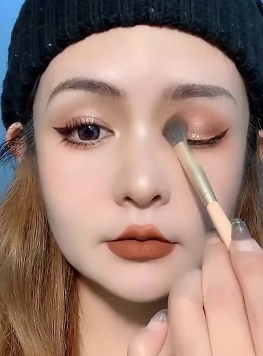 15K views · 822 reactions | Simple eye makeup tutorial #reels | Eye Show | Facebook