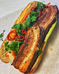 This banh mi shop is also helping local merchants during the pandemic! 🥪🥓🍤 | Foodbeast