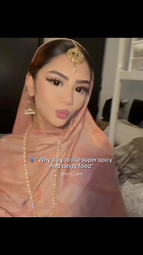 My nose starts getting watery 🌶️ 😭 Tk: mehakrahman #spicy #tangy #food #bangladeshigirl #spicyfood | Nessa Desi