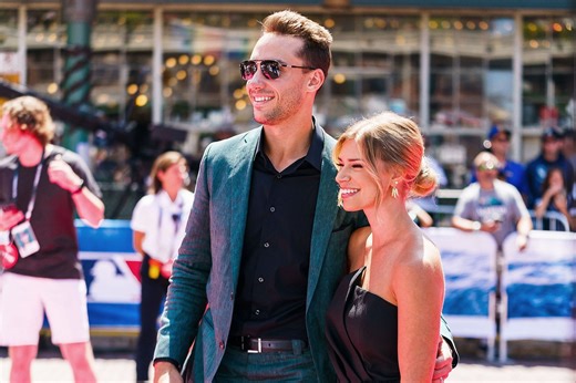 Austin Riley's wife Anna names the standout star in Matt Olson’s spouse Nicole’s maternity photoshoot
