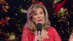 Moment inedit în platoul Antenei 3. Stela Enache a cântat ”Ani de liceu”, hitul care are se aude de 31 de ani