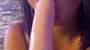 Almaa_18's Sex Video Gallery - A delicious blowjob to you