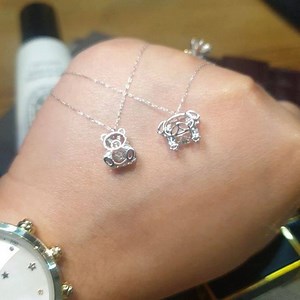 Kawaii 🤩 Dancing diamond necklaces on clearance 🙌 Authentic 18k Japan white gold necklace (40cm chain) Dog pendant 🐶 with .090 carat diamonds/ Bear pendant 🐻 with 0.100 carat diamonds 💎 Php 14,850 each, both available on hand‼PM us to purchase 👌🏻🇯🇵 #TokyoFinds #EverydayGlitter #Authentic #JapanJewelries #FabFinds #InvestmentYouCanWear #JewelriesPh #DiamondsPh #NaturalDiamonds #forsaleph #JapanGoldph #JapanGold #Legit #TopSellerph | Bagful of Glitter
