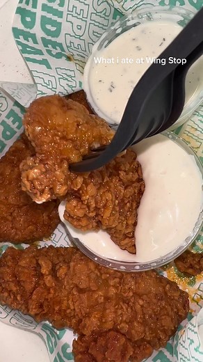 What i ate at @wingstopuk #wingstop #mukbang #foodreview #hawaiian #braziliancitruspepper #spicykoreanq #wingstopuk #tenders #tender #whatieat #crispy #chicken