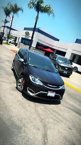 2018 Chrysler Pacifica Hybrid Limited Luxury meets efficiency in...