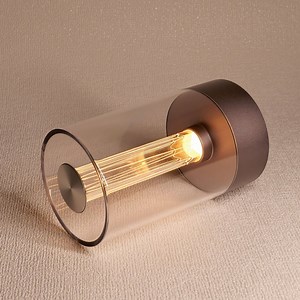 [Hot Item] 2024 Modern 1800mAh Battery Operated Metal Rechargeable LED Bar Restaurants Table Light