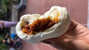 Cách làm bánh bao xá xíu phô mai với máy trộn bột thơm béo, mềm ngon