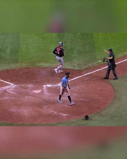 🚨 José Caballero steals home! 🚨