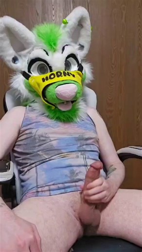 RT @QPNeonAD: It must be mating season or something because I've been extra horny lately 🥵#murrsuit #fursuitNSFW #IRLnudes #FCF #FatCockF…