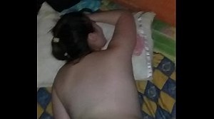 Me cojo a mi rica hermanita mientras mis padre no estan