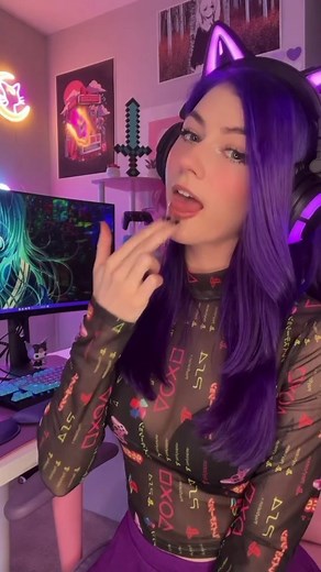 27K views · 1K reactions | Get over here! ➡️ @cospilavtube   @ashleyspencer.xo   Contact us for shoutout options!   #gamergirl #streamergirl #cosplayergirl | Cospilav Tube | Facebook