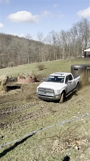 Shot the gap and has working taillights 👌🏻 (Via @j__lynn722) | Slap Dicks Cattle Co.