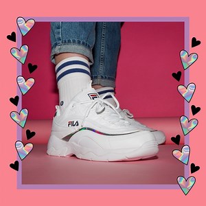 Holographics FILA = ❤️ → http://bit.ly/white_Fx100 | schuh