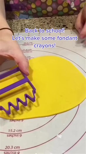  fondant crayons!  #fondant #fondanttoppers #fondanttutorial #cakedesign #caketok #cakeart #backtoschool #BVIRAL | Off The Menu | Facebook