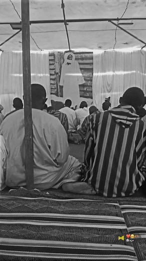 Masaalikul Jinaan Sëriñ bi nee na : « Xam-xam manes na koo jaay mu lamb, waaye ay teggiin moom deesu ko jaaye fenn ba mu lamb »❤️❤️❤️🙏🏿🙏🏿🙏🏿_______________________________________#galsen #team221 #senegalaise #galsen221 #galeriemouride #senegal #khassida #touba #fisha_senegal #lesbayesfall #serigne #diwanou_sokhna_yi #dakar2020 #bamba #mouridesadikh #Mouridoulah #18safar #serignetouba #serignemountakhambacke #beugserignetouba #bamba #gaydel #bakhdad #thies #dakarlives #toubambacke #prophetm