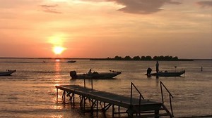 Vidéo d'un bateau de pêche au : vidéo de stock (100 % libre de droit) 63427 | Shutterstock
