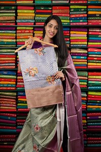 4.5K views · 26 reactions | Soft SIlk Digital Pritn With Zari Checks...