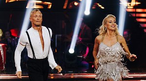 Här avslutar Johanna Lind Bagge dansnumret med en total knock out!