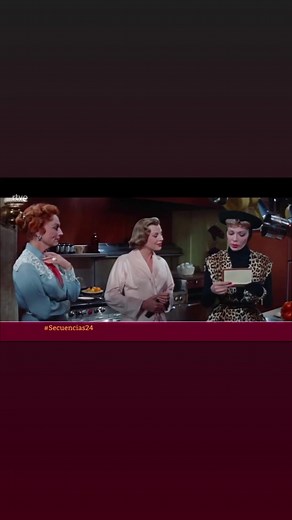 Guillermo Balmori revalorizó “El sexo opuesto” (“The Opposite Sex, 1956), de David Miller, por encima incluso de su predecesora “Mujeres” (The Women”, 1939), de George Cukor, en “Secuencias en 24” de TVE @rtvenoticias #rtve #notoriousediciones #secuencias24 #elsexoopuesto }#theoppositesex #precodehollywood #precode #oldhollywoodglamour #oldhollywoodstars #oldhollywoodactress #oldhollywoodstyle #classichollywood #film #classichollywoodfilmstars #cineclasico | Notorious Ediciones