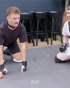 In ‘Jurre’s 2e Date’ gaat Jurre opnieuw op date met oude bekenden. In deze aflevering is Sada de gelukkige, die aan puppy play doet. 🐶 Check de video 👉 https://www.youtube.com/watch?v=y4NlM2nQSm0&t=441s | BNNVARA