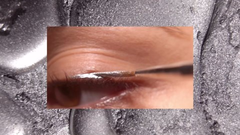 Mehron Makeup Metallic Powder | Metallic Chrome Powder Pigment for Face & Body Paint, Eyeshadow, and Eyeliner .5 oz (14 g) (Silver)