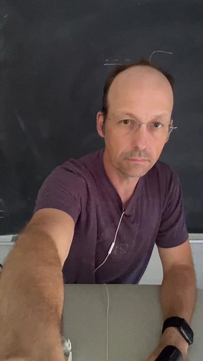 Why is your #smokedetector #radioactive ? #geigercounter #science #radiation #physics | Rhett Allain