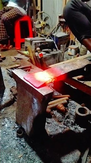 Blacksmiths made amazing things with iron🔥🛠️#Blacksmith#Blacksmithing#MetalWork#Forging