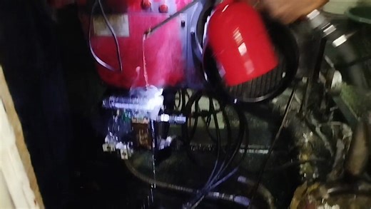 40K views · 87 reactions | Boiler Fuel Oil Preheater 樂 ... Electrosolve chemical on hot heater coils, is this practice safe? ==>The immediate vaporisation of the electrosolve/electroclean chemical shows that the heater was still hot when the this activity of cleaning stray oil from the heating coils. 樂 Safety first is the culture guys! #fblifestyle | Master Engineer Fix | Facebook