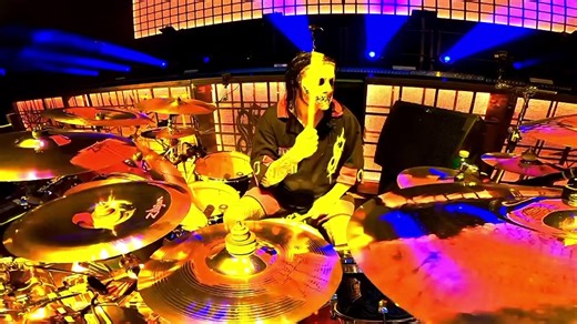 Full-length “The Blister Exists” — Live at Download Festival 2023 Drum Cam is now available to view at https://youtu.be/V-Ba7AFKpCA. Recorded by @bstrakele Mixed by Will Yip Drum tech Justin Nace Subscribe on YouTube for weekly releases of never-before-seen live and studio drum cams, and much more. New videos every Friday at 8 PM EST. | Jay Weinberg